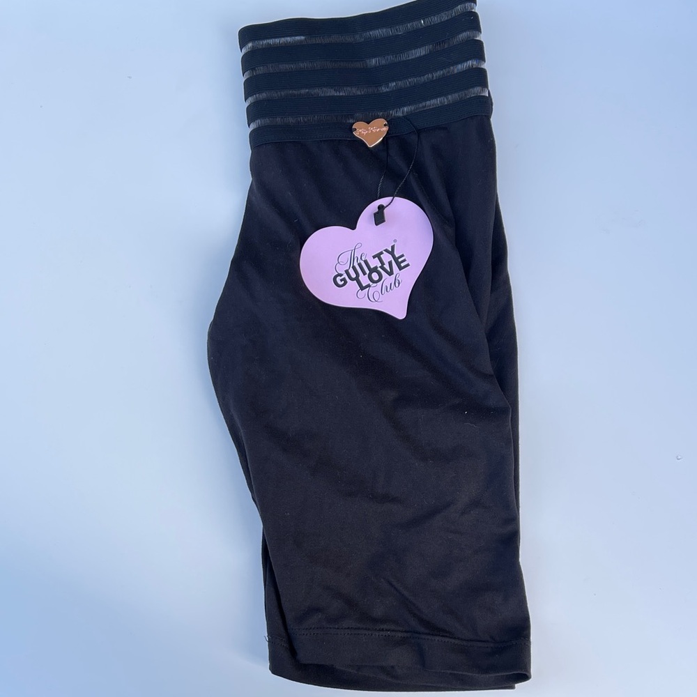 Cute booty Black 5’ biker short with Striped Waistband - Picture 2 of 4